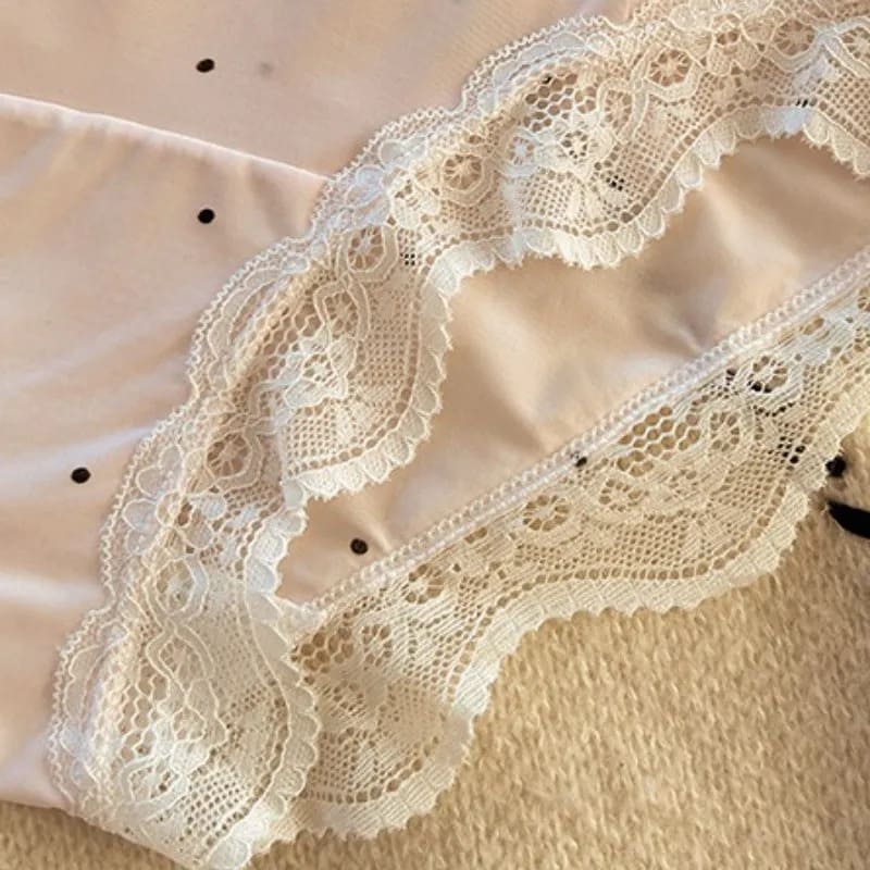 Suhanafit Polka Dot & Lace Sweetheart Briefs