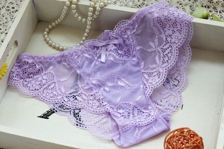 Trendy Lace Pushup Bra & Panty Combo